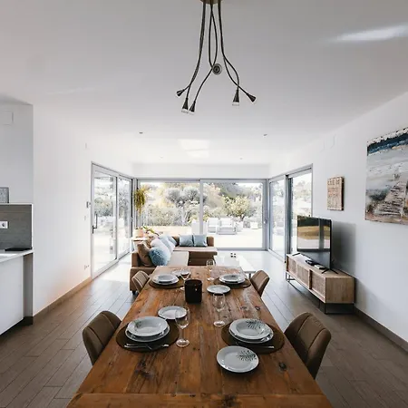 Semesterbostad Luxe Ibiza Style, With Heated Pool *